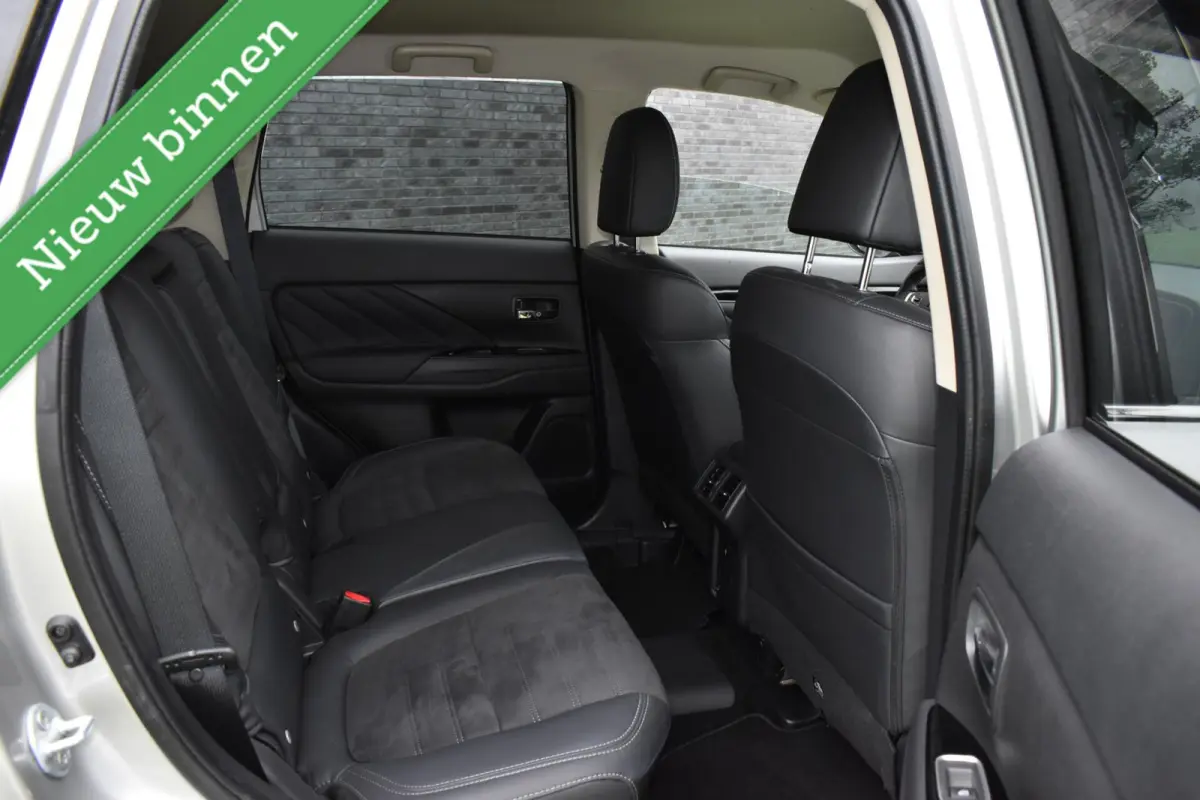 2.4 PHEV Plug in CAMERA/ANDROID CARPLAY/PDC/HALF LEDER/ETC.!