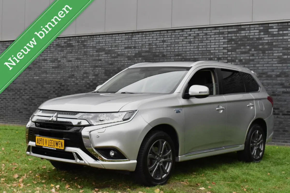 2.4 PHEV Plug in CAMERA/ANDROID CARPLAY/PDC/HALF LEDER/ETC.!