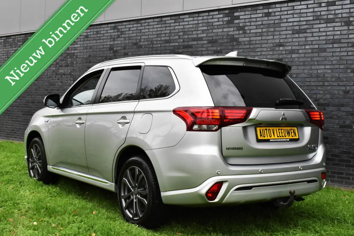 2.4 PHEV Plug in CAMERA/ANDROID CARPLAY/PDC/HALF LEDER/ETC.!
