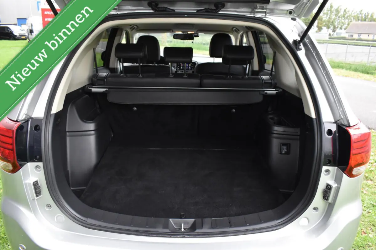 2.4 PHEV Plug in CAMERA/ANDROID CARPLAY/PDC/HALF LEDER/ETC.!