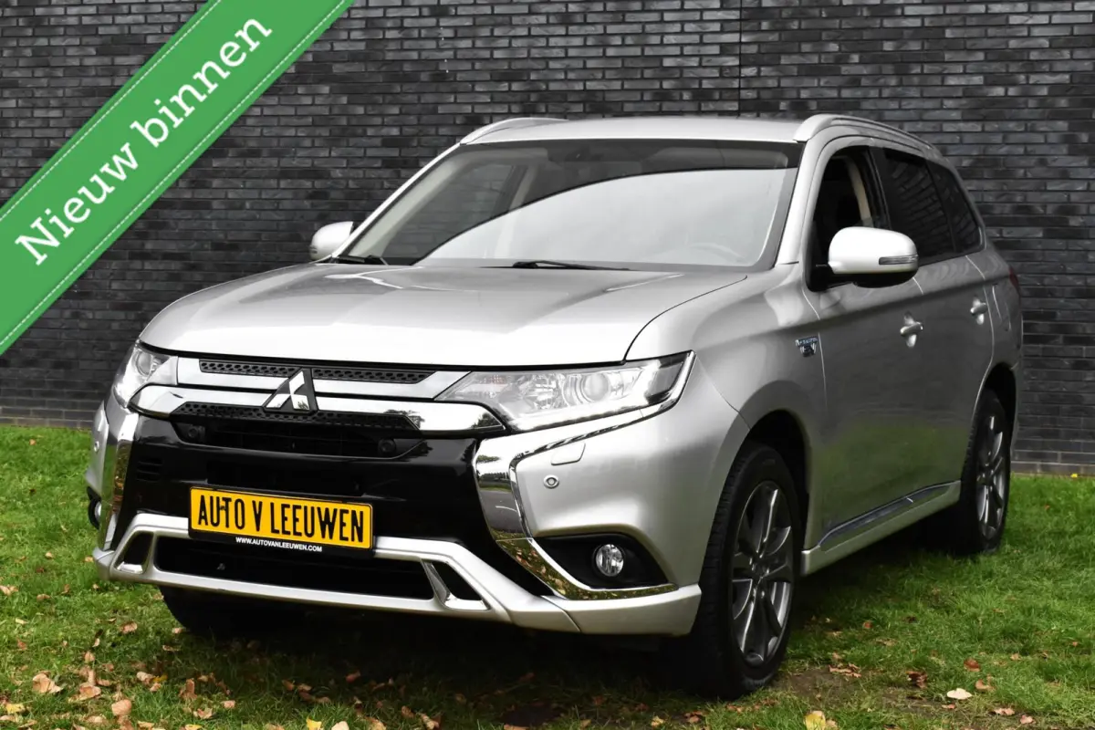 2.4 PHEV Plug in CAMERA/ANDROID CARPLAY/PDC/HALF LEDER/ETC.!