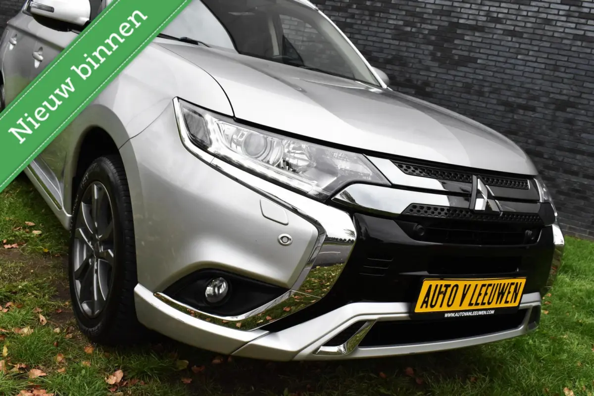 2.4 PHEV Plug in CAMERA/ANDROID CARPLAY/PDC/HALF LEDER/ETC.!