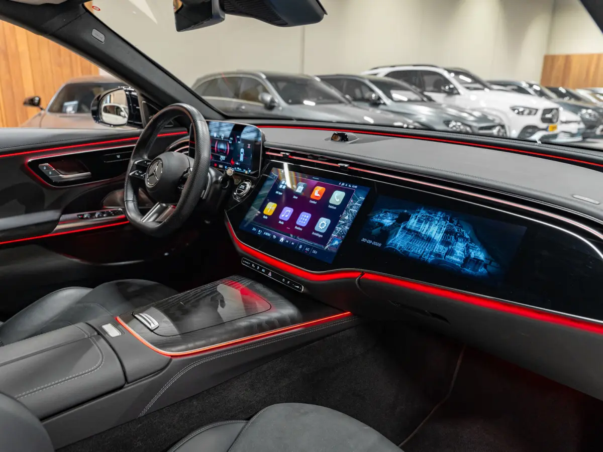 300 e Exclusive AMG Line, Pano, Hyperscreen, Night Pakket, Burmester, Ambiënte, Camera, Plug-In