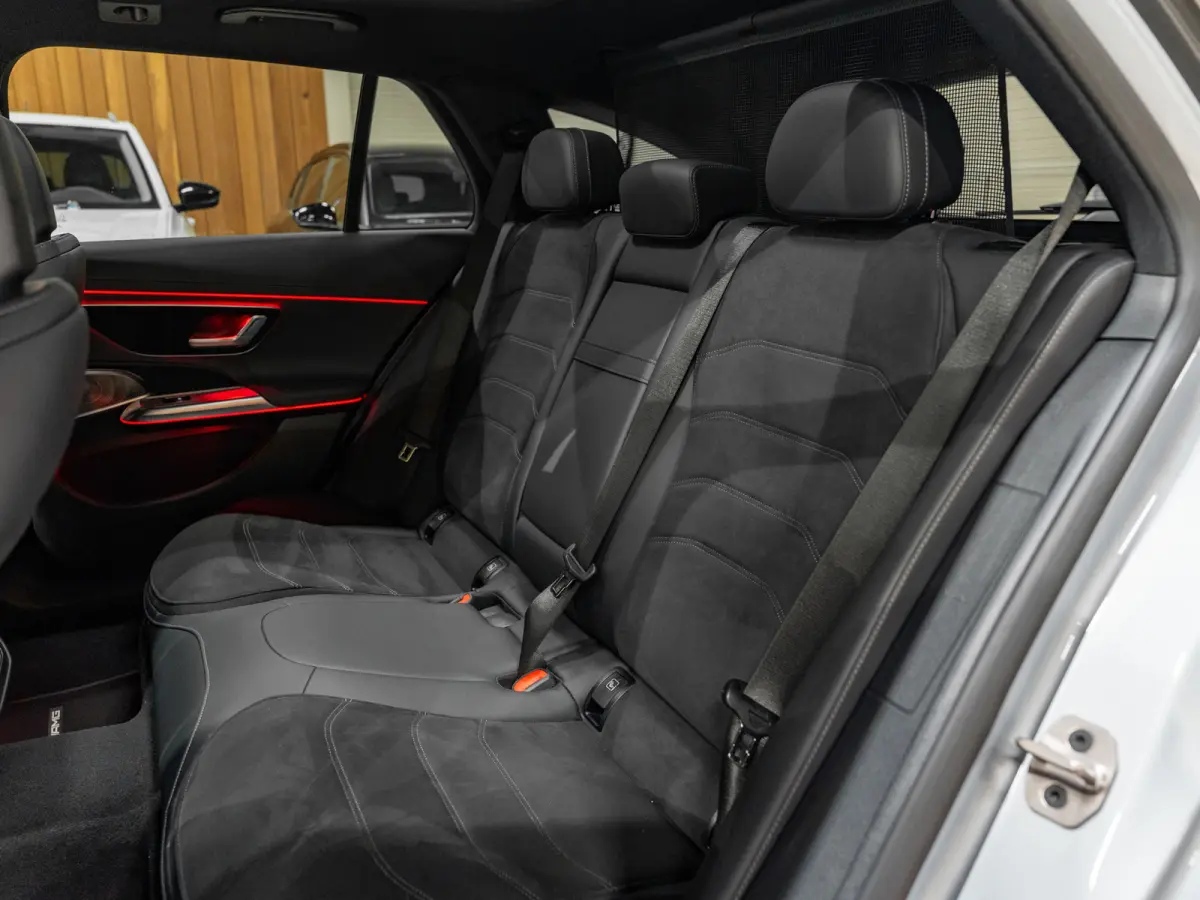 300 e Exclusive AMG Line, Pano, Hyperscreen, Night Pakket, Burmester, Ambiënte, Camera, Plug-In