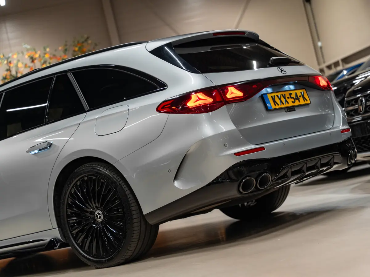 300 e Exclusive AMG Line, Pano, Hyperscreen, Night Pakket, Burmester, Ambiënte, Camera, Plug-In