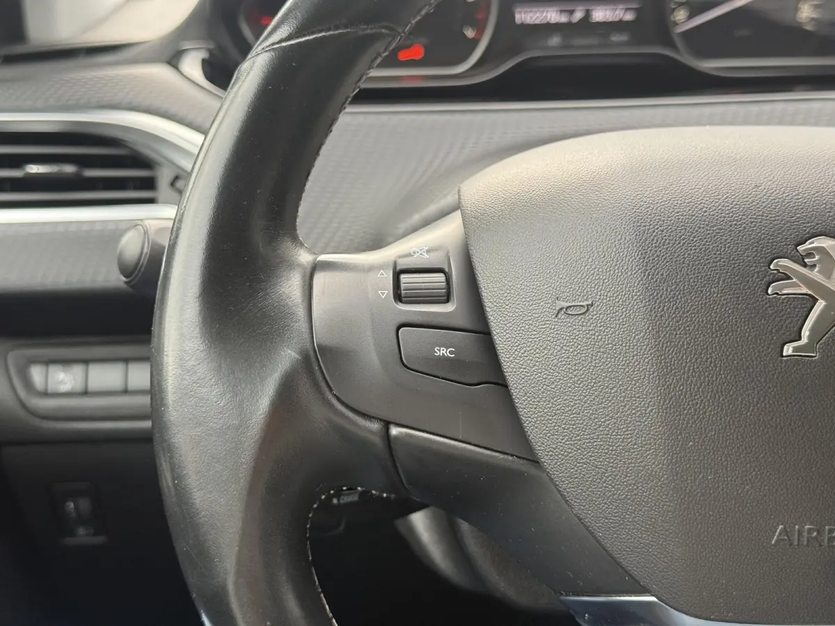 1.2 PureTech Blue Lease Executive 2e Eigenaar|Navi|Carplay|PDC|Clima|Cruise|Elek ramen|LM velgen|N.A.P| D-riem vv in 2024 | APK tot 07-2027