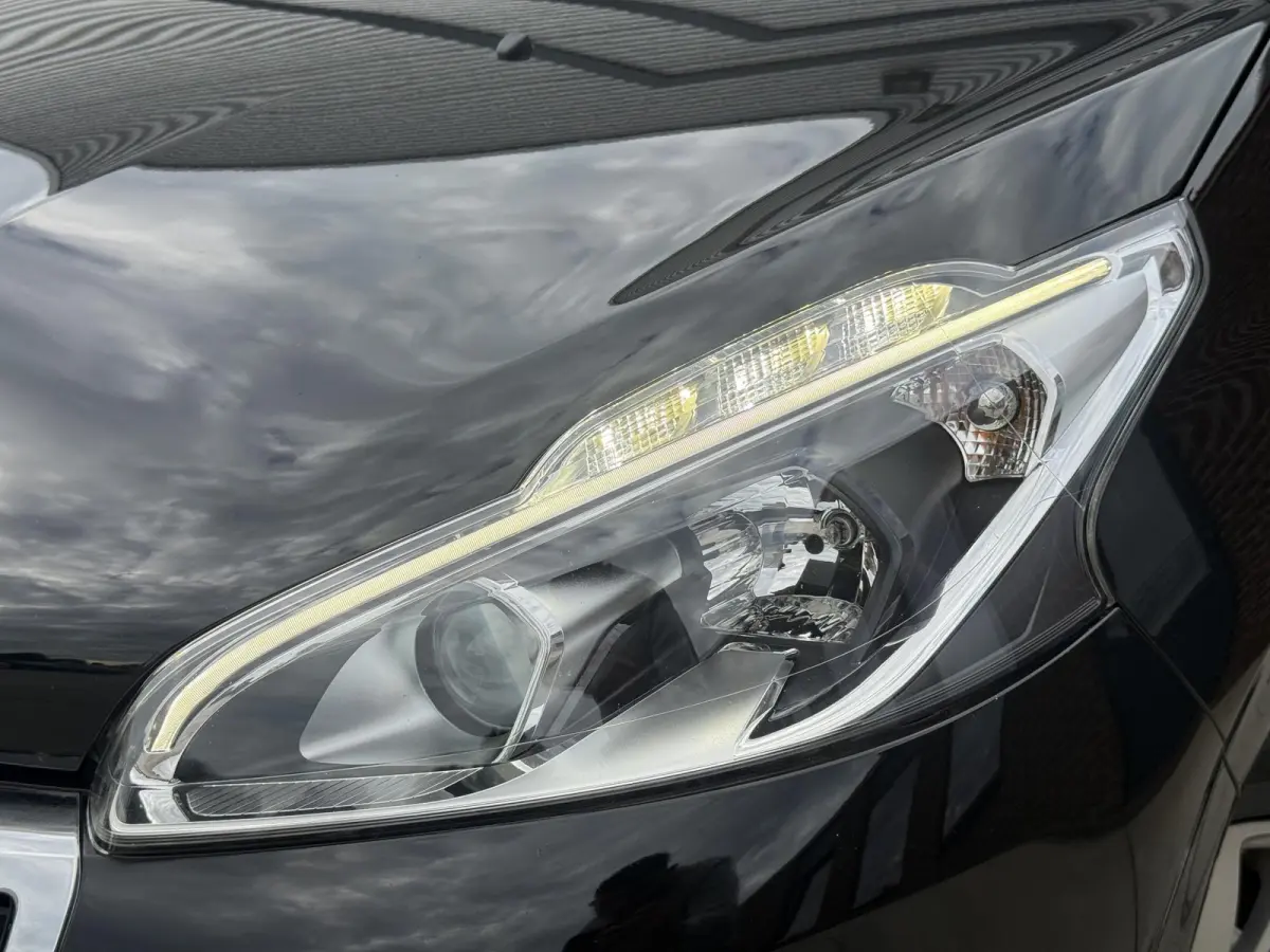 1.2 PureTech Blue Lease Executive 2e Eigenaar|Navi|Carplay|PDC|Clima|Cruise|Elek ramen|LM velgen|N.A.P| D-riem vv in 2024 | APK tot 07-2027