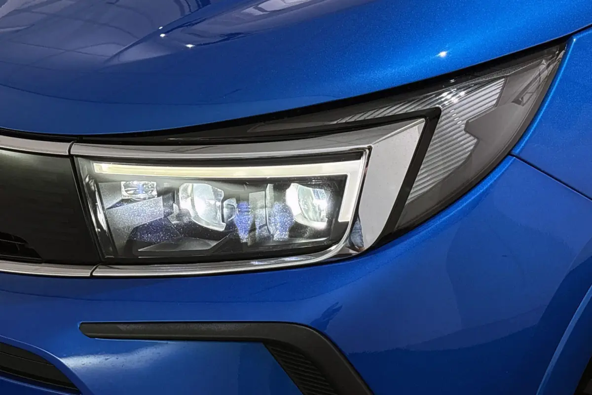 1.6 Turbo Plug-In Hybrid Ultimate / Lederpack/ Winterpack / 19'' velgen