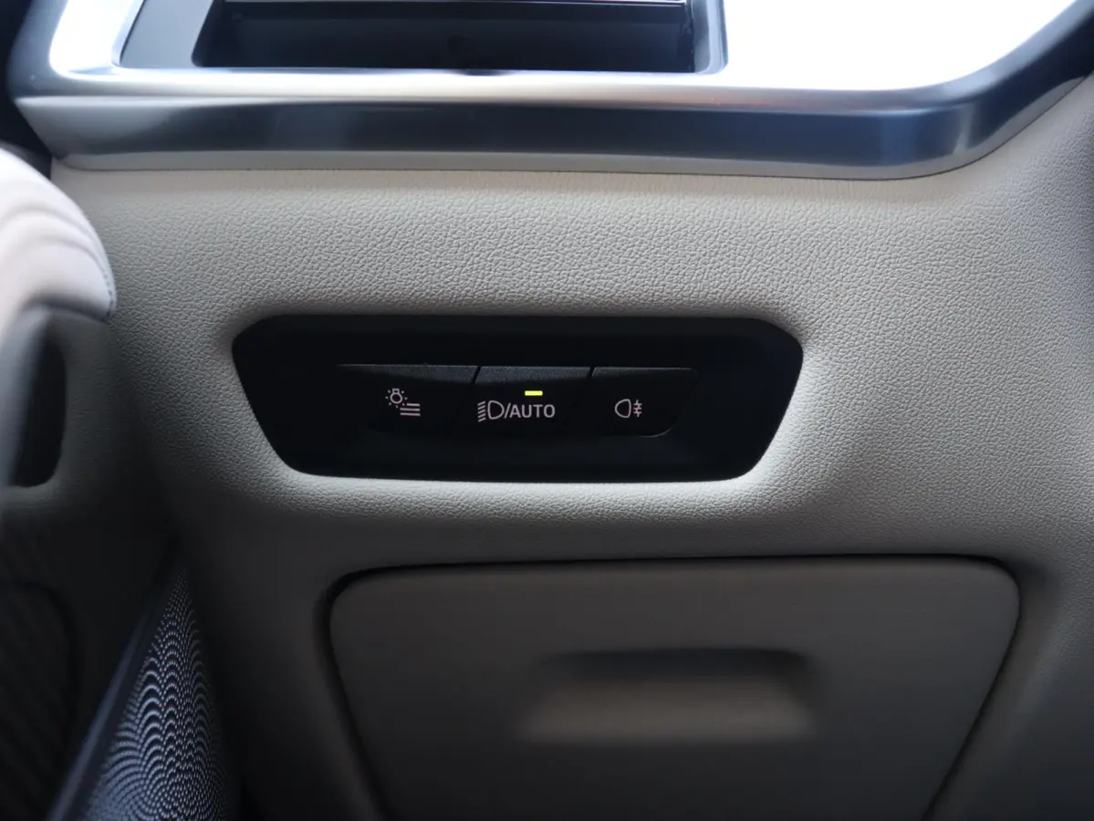 xDrive50e | M Sportpakket Pro | Panodak | Trekhaak | Driving Assistant Prof. | Soft Close | Bowers & Wilkins | Massage | SOH 100% | 22'' LMV