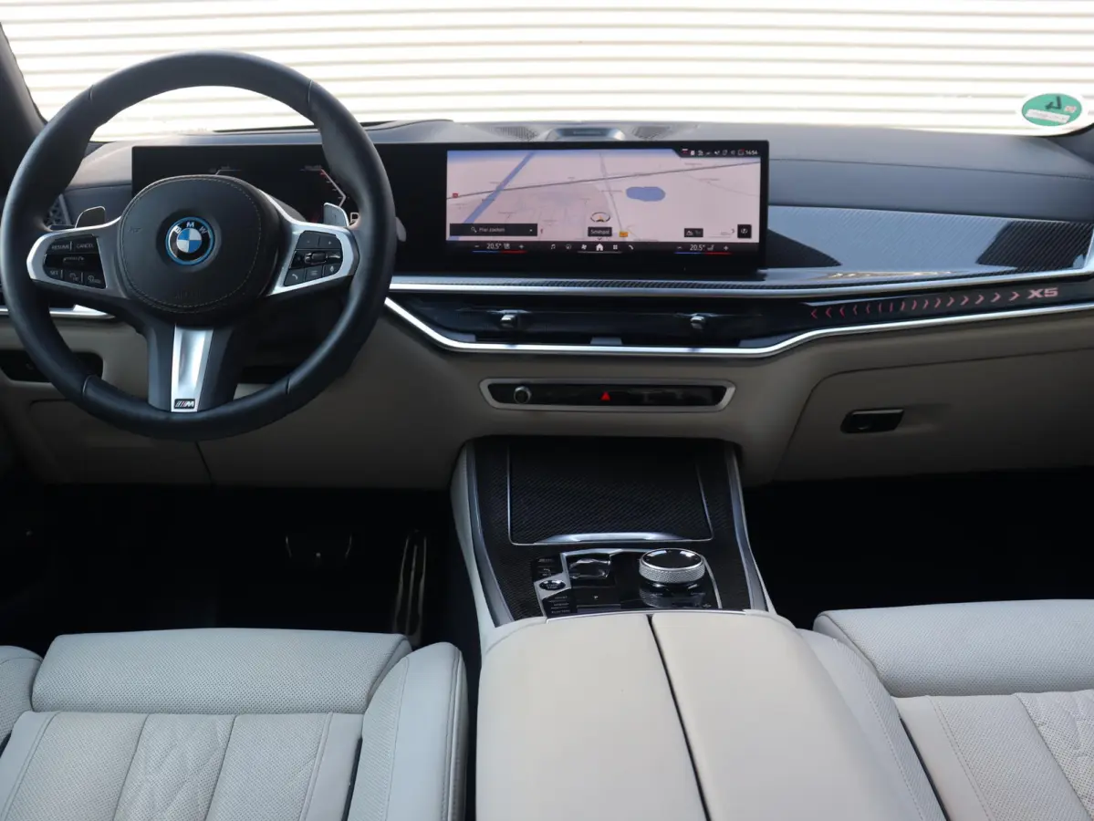xDrive50e | M Sportpakket Pro | Panodak | Trekhaak | Driving Assistant Prof. | Soft Close | Bowers & Wilkins | Massage | SOH 100% | 22'' LMV