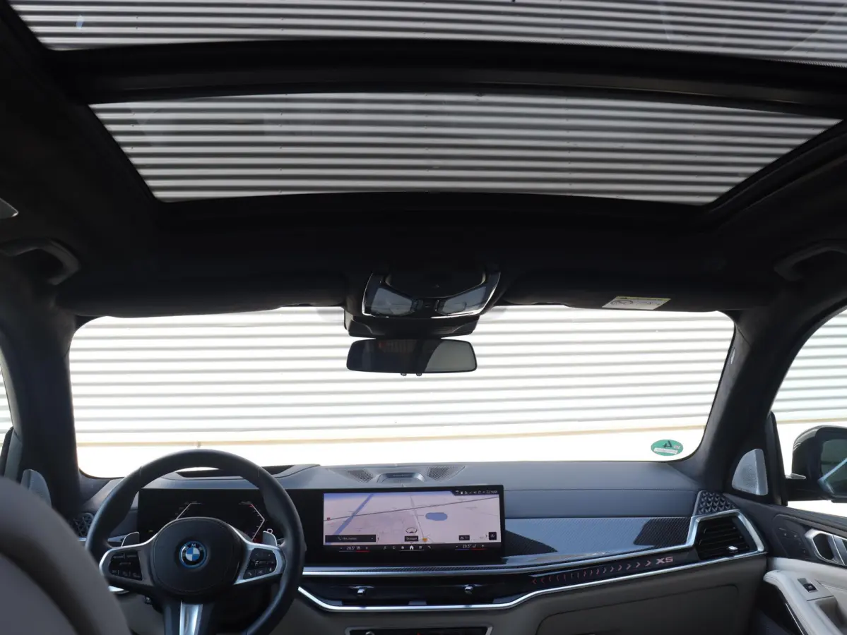 xDrive50e | M Sportpakket Pro | Panodak | Trekhaak | Driving Assistant Prof. | Soft Close | Bowers & Wilkins | Massage | SOH 100% | 22'' LMV