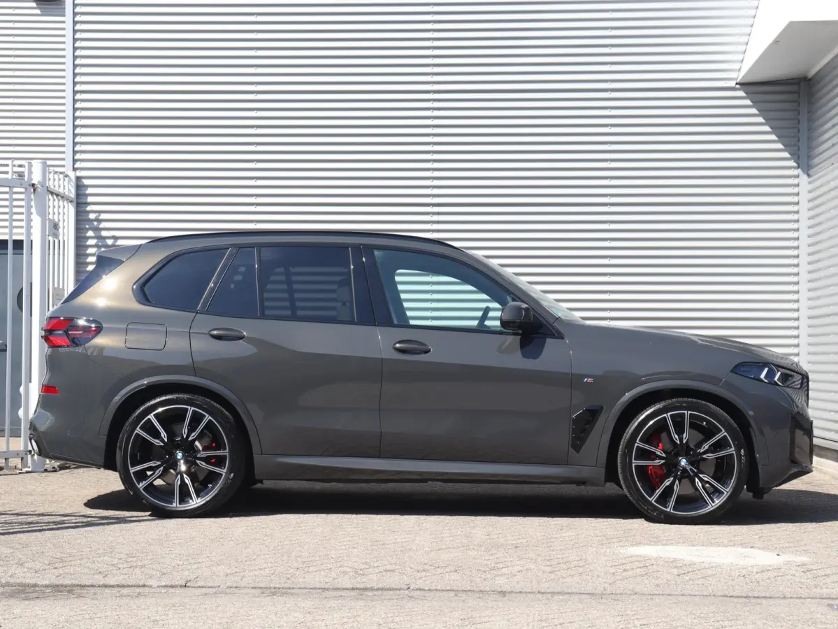 xDrive50e | M Sportpakket Pro | Panodak | Trekhaak | Driving Assistant Prof. | Soft Close | Bowers & Wilkins | Massage | SOH 100% | 22'' LMV