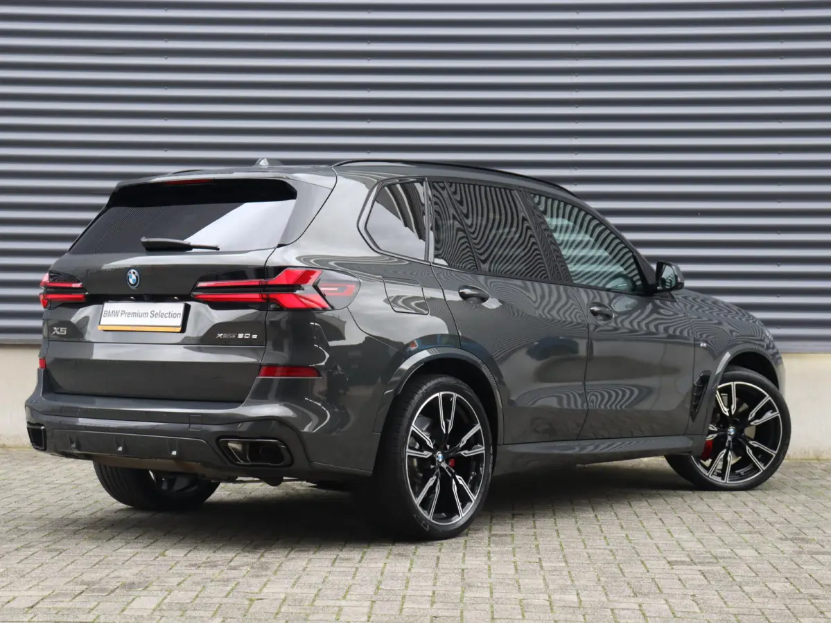 xDrive50e | SoH 100% | M Sportpakket Pro | Panodak | Trekhaak | Driving Assistant Prof. | Soft Close | Bowers & Wilkins | Massage | 22'' LMV