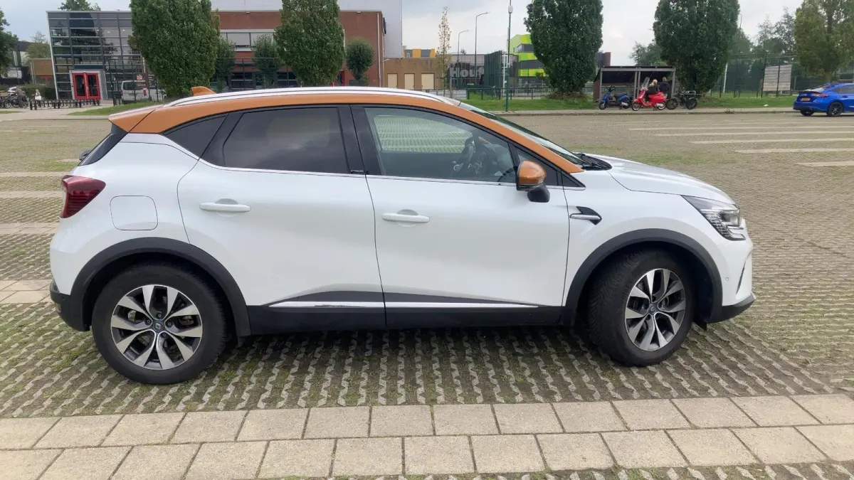 E-Tech Plug-in Hybrid 160 Edition One | Trekhaak | 360 Camera | BOSE Audio | Stoelverw. |