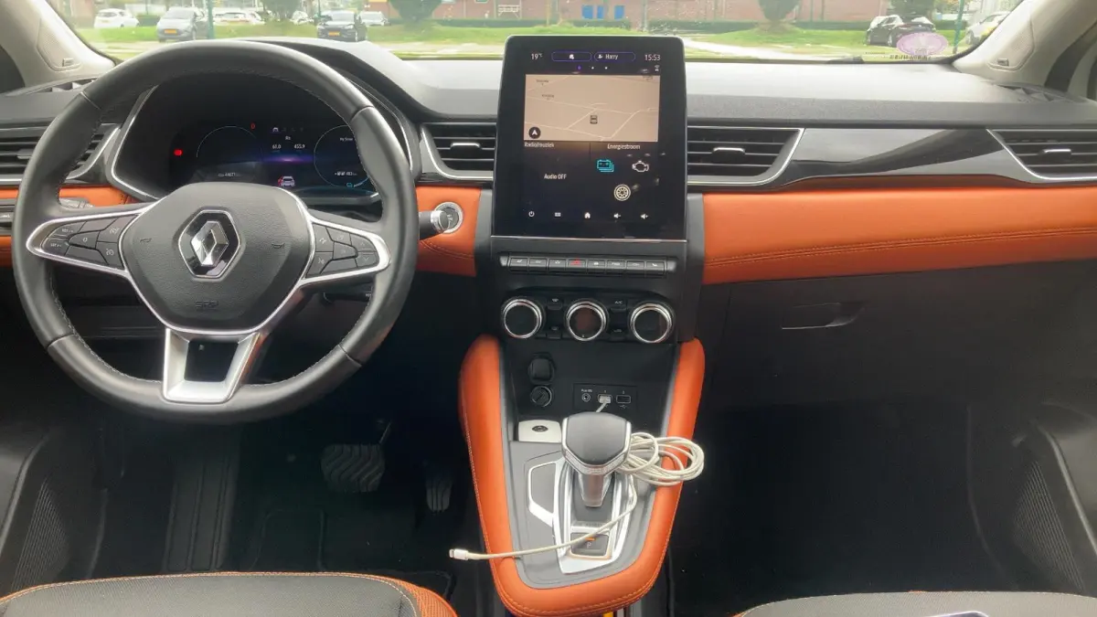 E-Tech Plug-in Hybrid 160 Edition One | Trekhaak | 360 Camera | BOSE Audio | Stoelverw. |