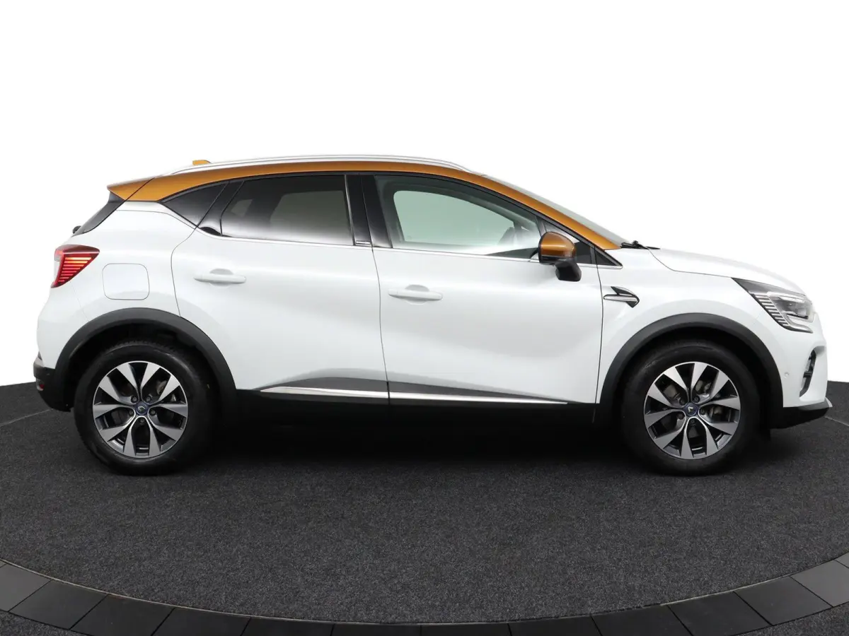 E-Tech Plug-in Hybrid 160 Edition One | Trekhaak | 360 Camera | BOSE Audio | Stoelverw. |