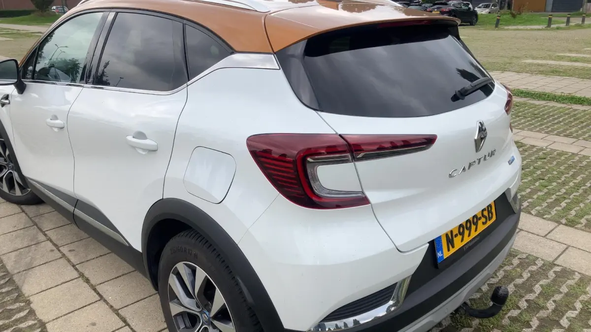 E-Tech Plug-in Hybrid 160 Edition One | Trekhaak | 360 Camera | BOSE Audio | Stoelverw. |
