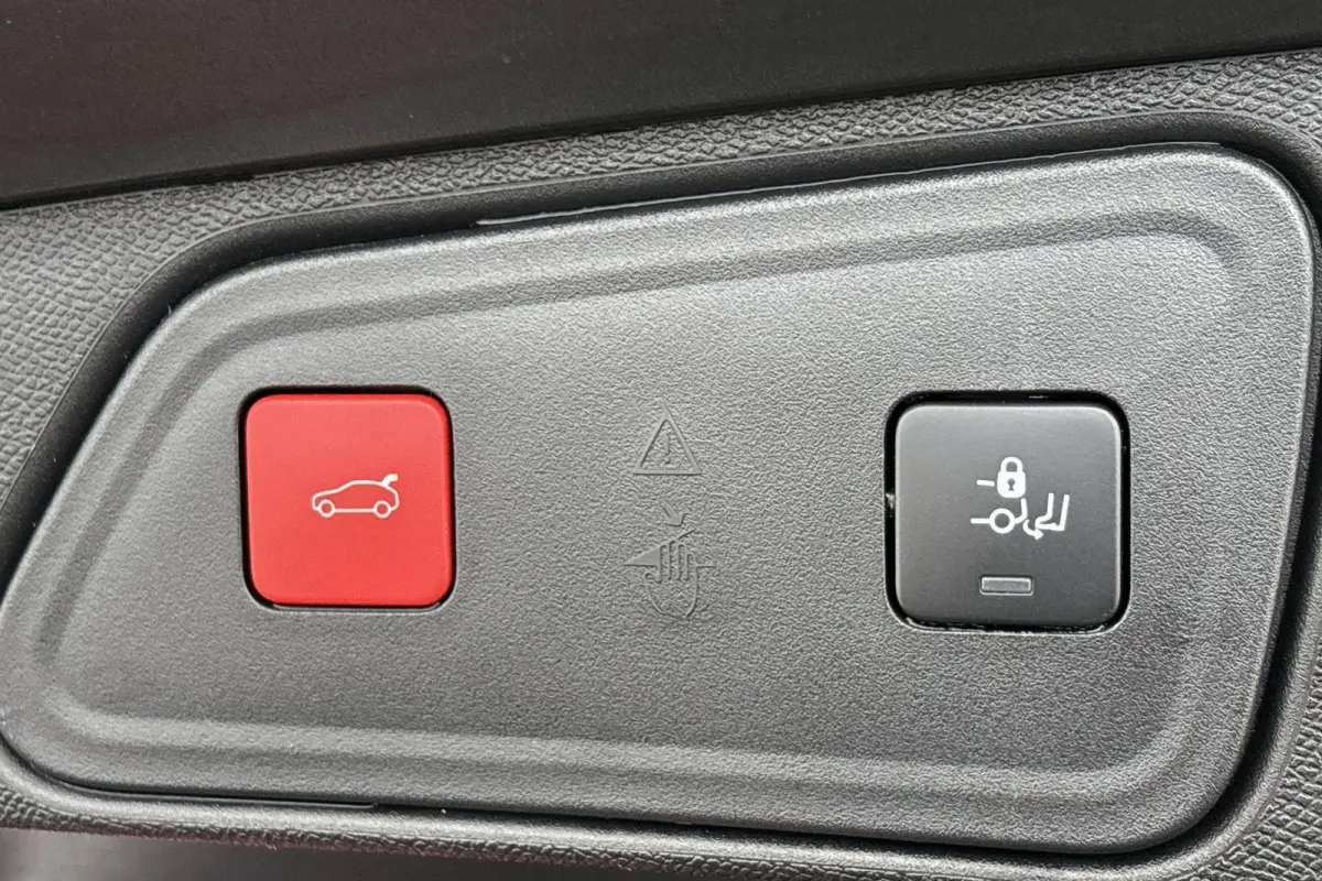 1.6 HYbrid 225 GT Nappa Leder Stoelverwarming Achteruitrijcamera