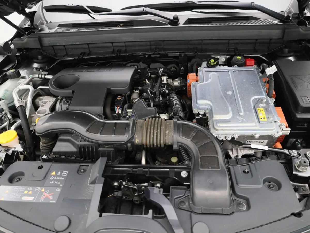 1.6 E-Tech hybrid 145 evolution | TREKHAAK | CAMERA | NAVIGATIE | KEY-LESS