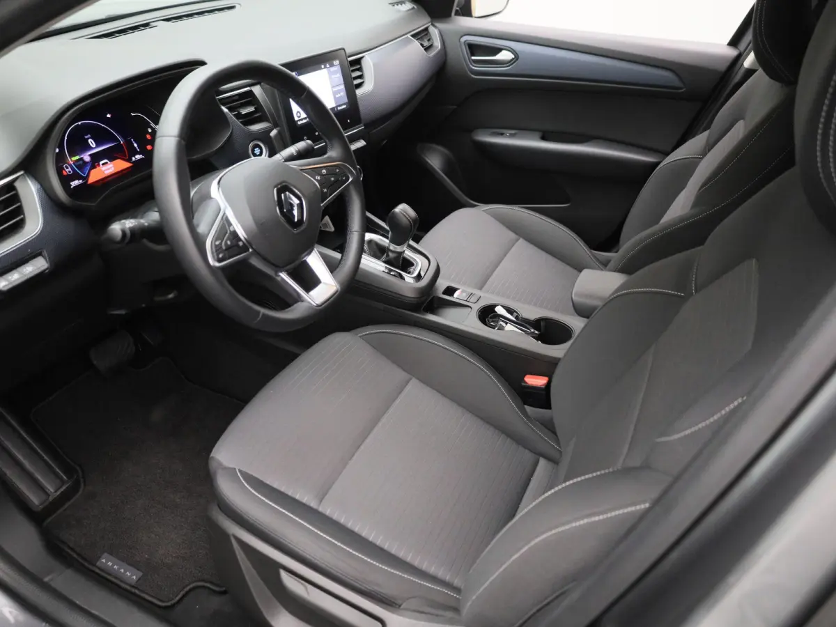 1.6 E-Tech hybrid 145 evolution | TREKHAAK | CAMERA | NAVIGATIE | KEY-LESS