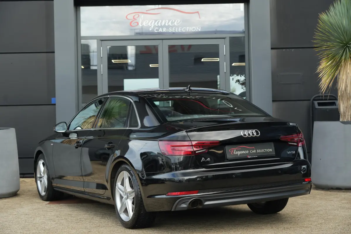 1.4 TFSI Sport S line Black Edition | 150 PK | Leder | Navigatie | Parkeersensoren | Audi A4 Limousine 1.4 TFSI Sport S line Black Edition 150 PK met 1.395 cc 4-cilinder benzinemotor, luxe l