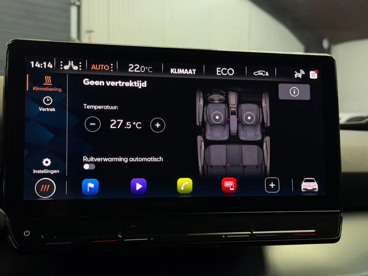 Essential 62 kWh CarPlay 204 pk