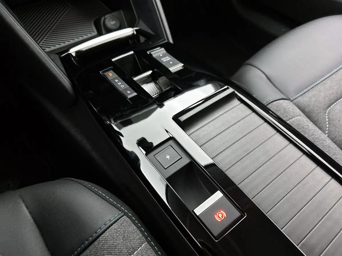 136pk You 50 kWh Automaat | Accu 96% | 3 Fase | Camera | Apple Carplay/Android Auto | Climate Control | Cruise Control | Parkeersensoren | IsoFix |
