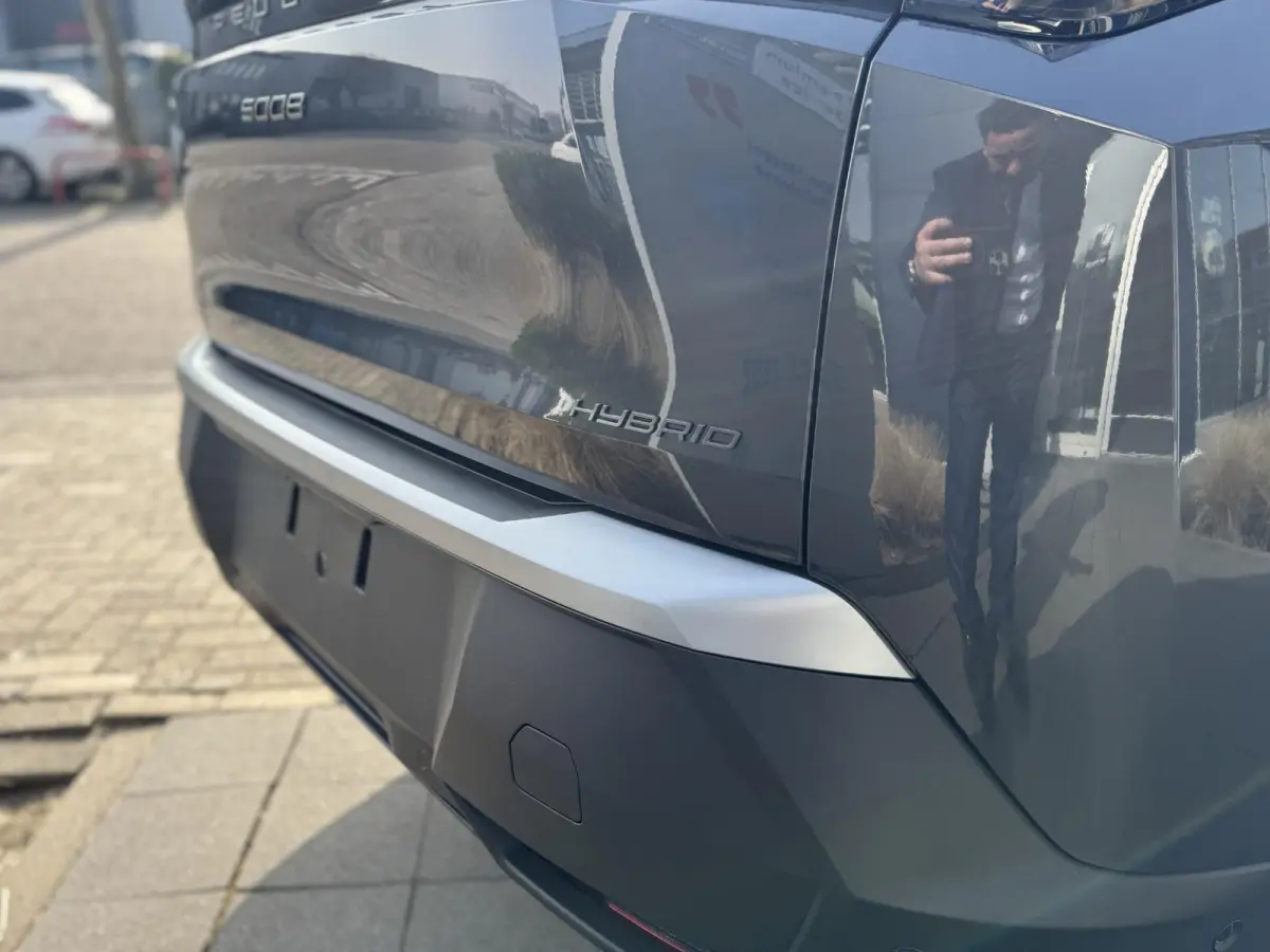 Hybrid 145 GT l 360 Vision & Drive Assist Plus Pack (GT)