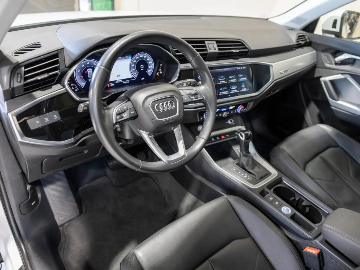 35 TFSI Advanced / 150pk / Panorama dak / Stoelverwarming / Dodehoek herkenning / Achteruitrij camera /
