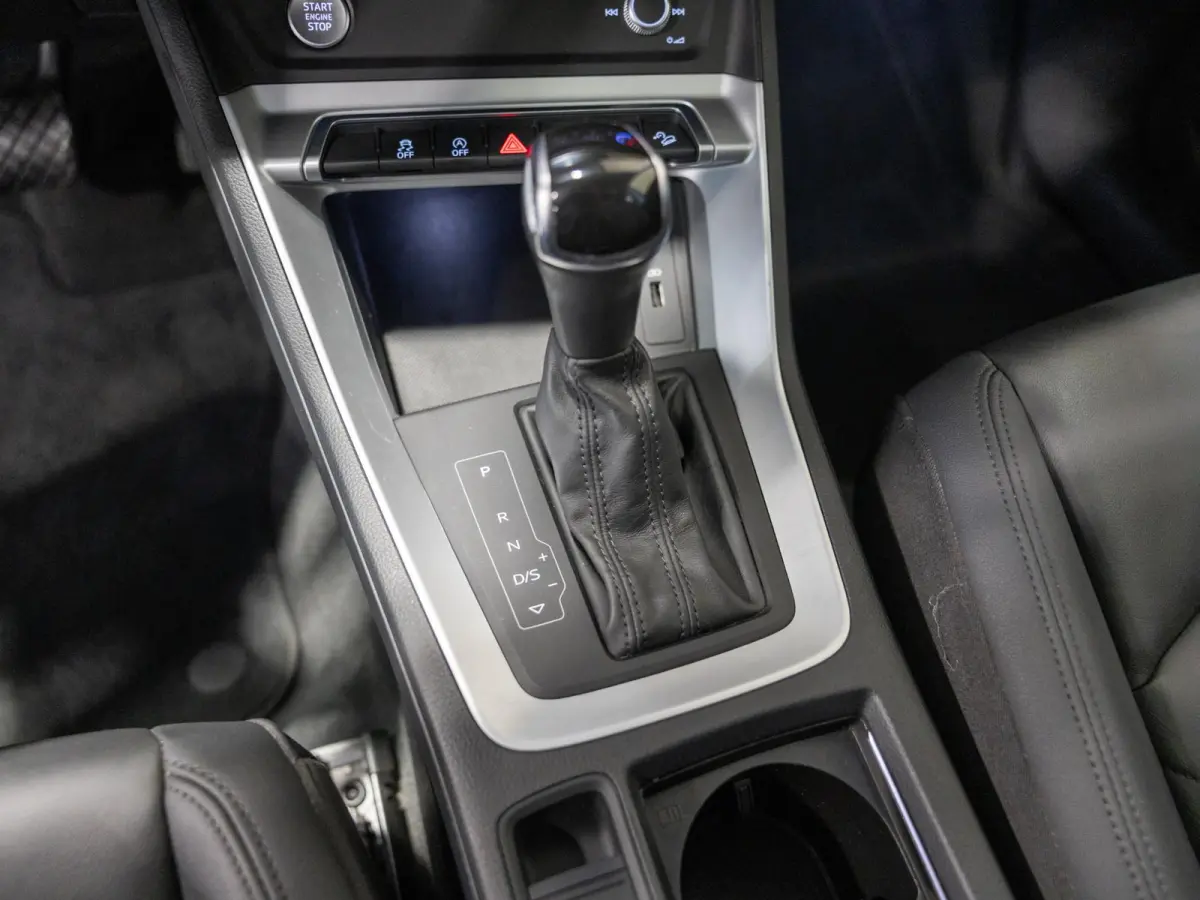 35 TFSI Advanced / 150pk / Panorama dak / Stoelverwarming / Dodehoek herkenning / Achteruitrij camera /