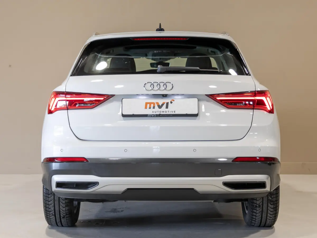 35 TFSI Advanced / 150pk / Panorama dak / Stoelverwarming / Dodehoek herkenning / Achteruitrij camera /