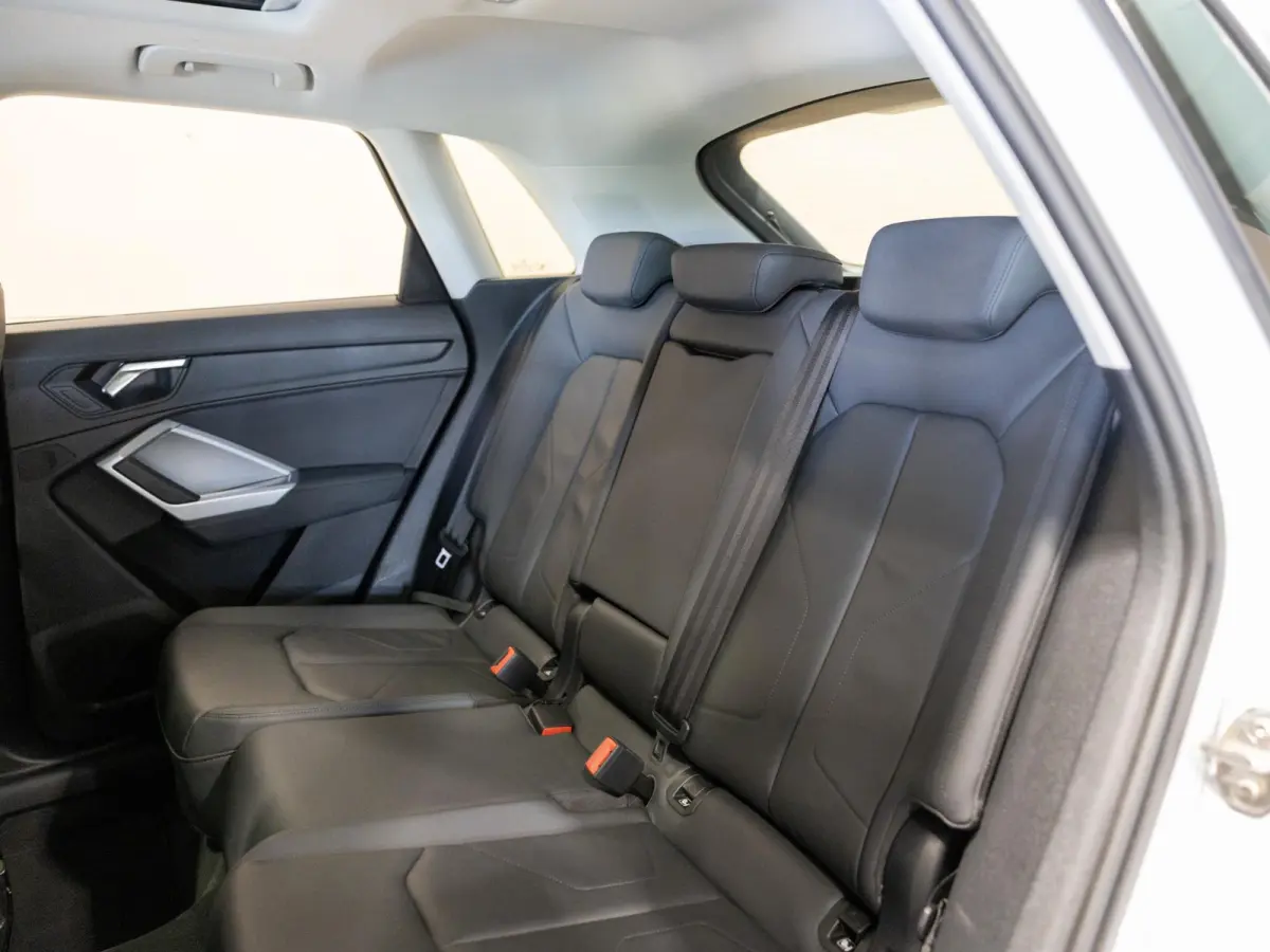 35 TFSI Advanced / 150pk / Panorama dak / Stoelverwarming / Dodehoek herkenning / Achteruitrij camera /