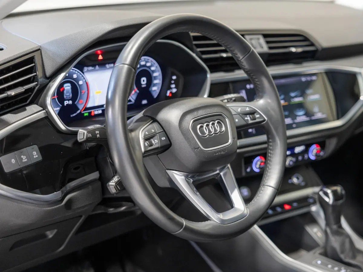 35 TFSI Advanced / 150pk / Panorama dak / Stoelverwarming / Dodehoek herkenning / Achteruitrij camera /