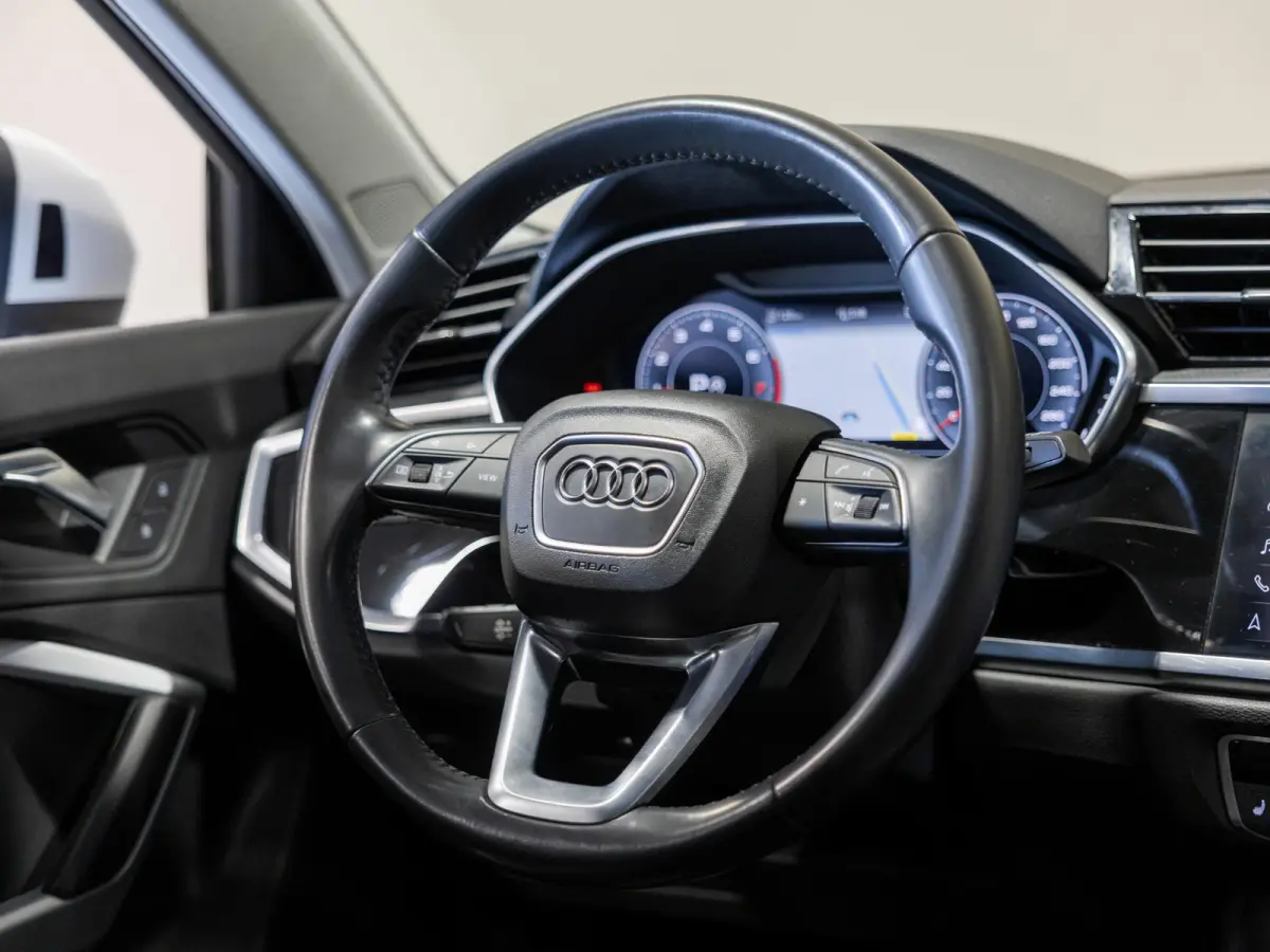 35 TFSI Advanced / 150pk / Panorama dak / Stoelverwarming / Dodehoek herkenning / Achteruitrij camera /