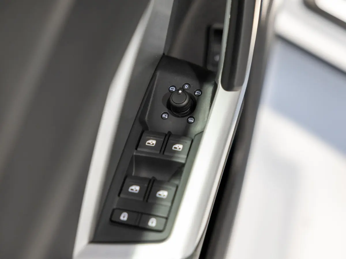 35 TFSI Advanced / 150pk / Panorama dak / Stoelverwarming / Dodehoek herkenning / Achteruitrij camera /
