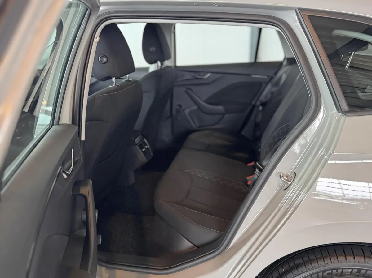 1.0 TSI 81kW Ambition
