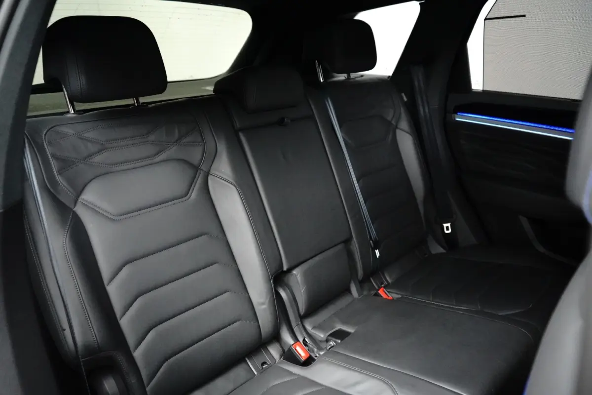 3.0 TSi 462 pk eHybrid 4MOTION R | Wegklapbare Trekhaak | Luchtvering | Dynaudio | HUD |