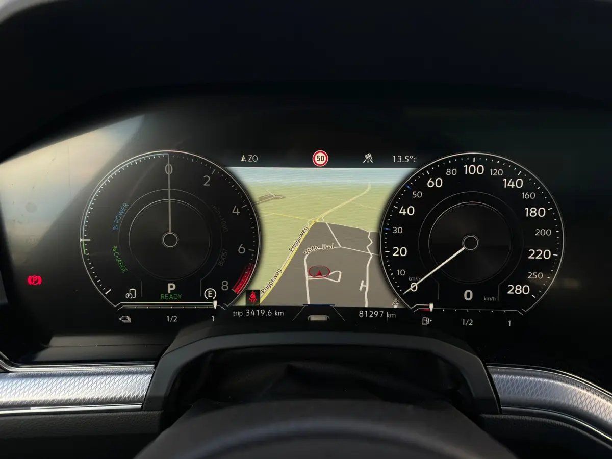 3.0 TSi 462 pk eHybrid 4MOTION R | Wegklapbare Trekhaak | Luchtvering | Dynaudio | HUD |