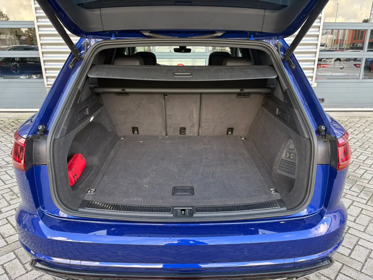 3.0 TSi 462 pk eHybrid 4MOTION R | Wegklapbare Trekhaak | Luchtvering | Dynaudio | HUD |