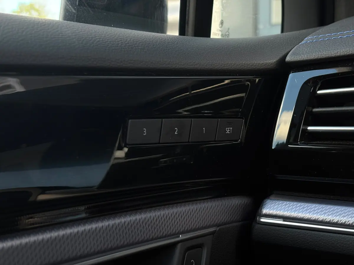 3.0 TSi 462 pk eHybrid 4MOTION R | Wegklapbare Trekhaak | Luchtvering | Dynaudio | HUD |