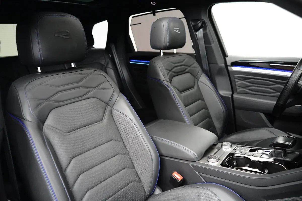 3.0 TSi 462 pk eHybrid 4MOTION R | Wegklapbare Trekhaak | Luchtvering | Dynaudio | HUD |