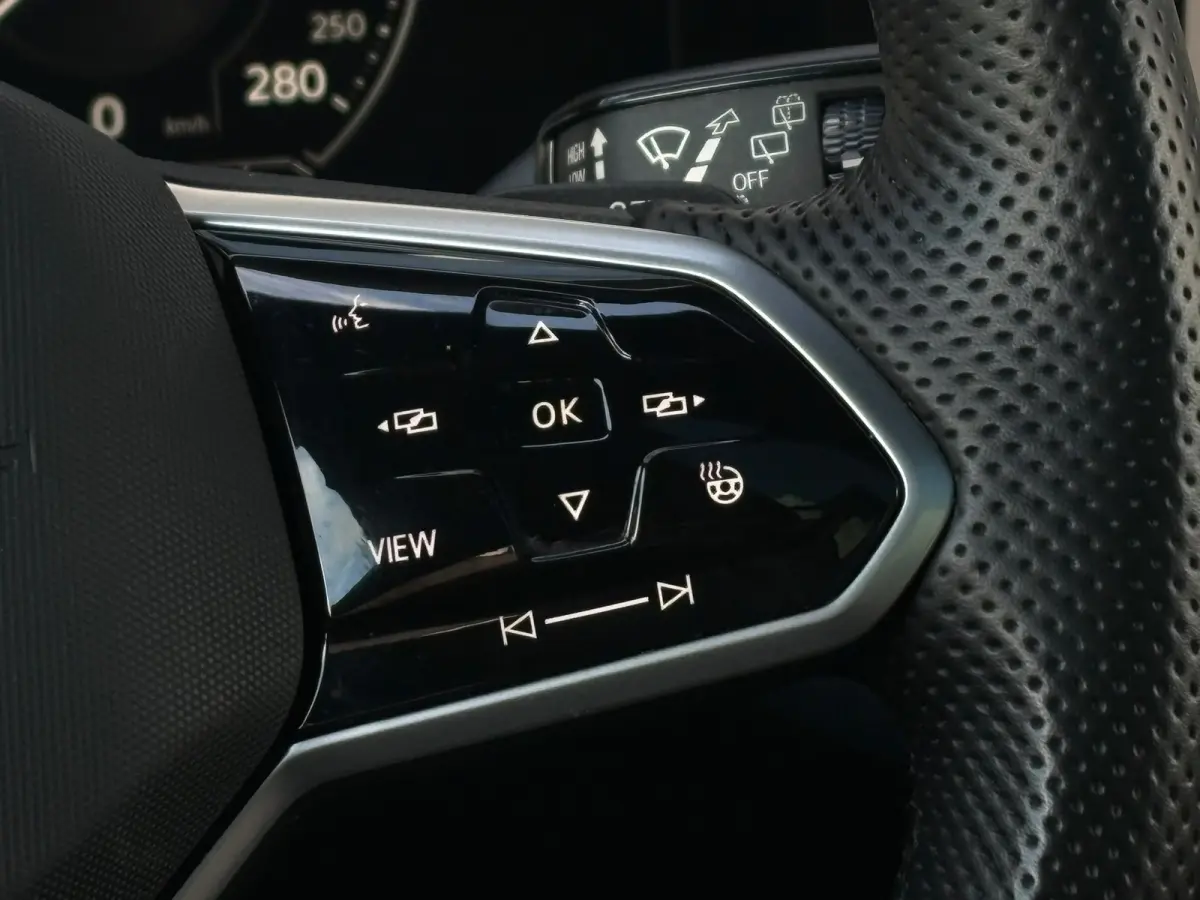 3.0 TSi 462 pk eHybrid 4MOTION R | Wegklapbare Trekhaak | Luchtvering | Dynaudio | HUD |