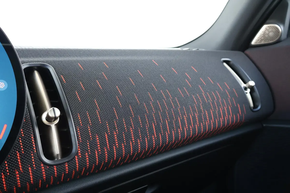 SE ALL4 John Cooper Works L 66.5 kWh | SoH 100% | Panorama Dak | Driving Assistant Plus | Parking Assistant Plus | Comforttoegang | Harman Kardon | Stuur & Stoelverwarming |