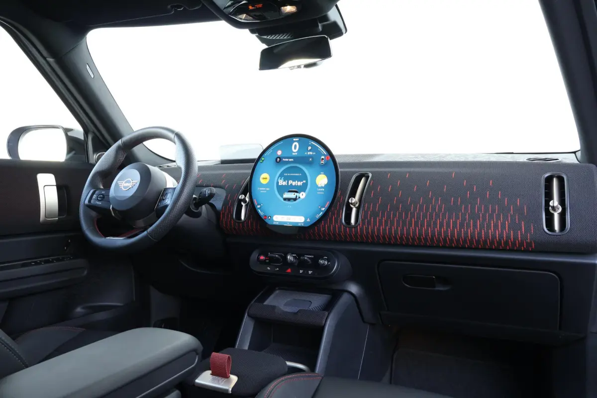 SE ALL4 John Cooper Works L 66.5 kWh | SoH 100% | Panorama Dak | Driving Assistant Plus | Parking Assistant Plus | Comforttoegang | Harman Kardon | Stuur & Stoelverwarming |