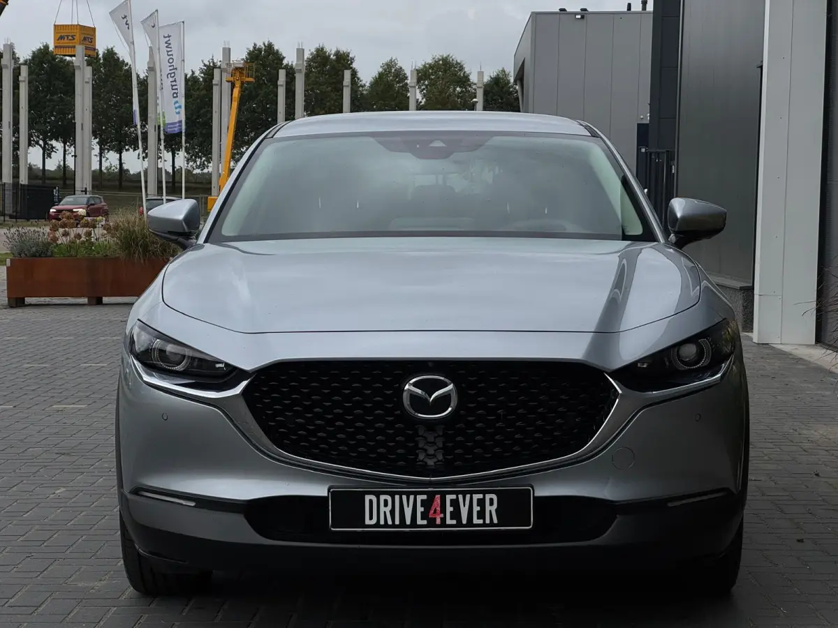 2.0 e-SkyActiv-X M Hybrid Luxury M20 NAVI|LEDER|360 CAMERA|LED