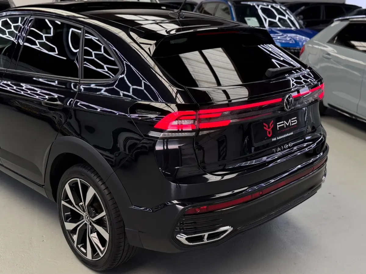 1.0 TSI 2x R-Line Panorama CarPlay Camera