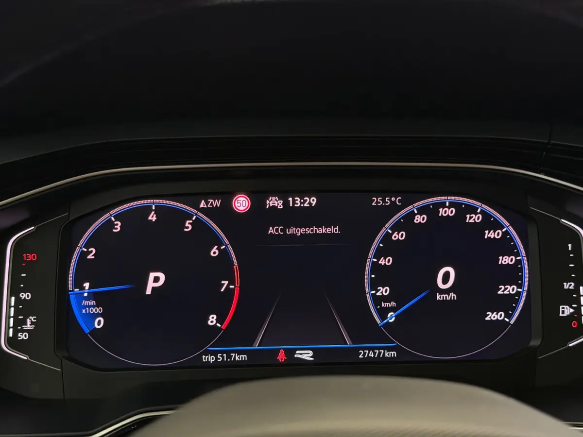 1.0 TSI 2x R-Line Panorama CarPlay Camera