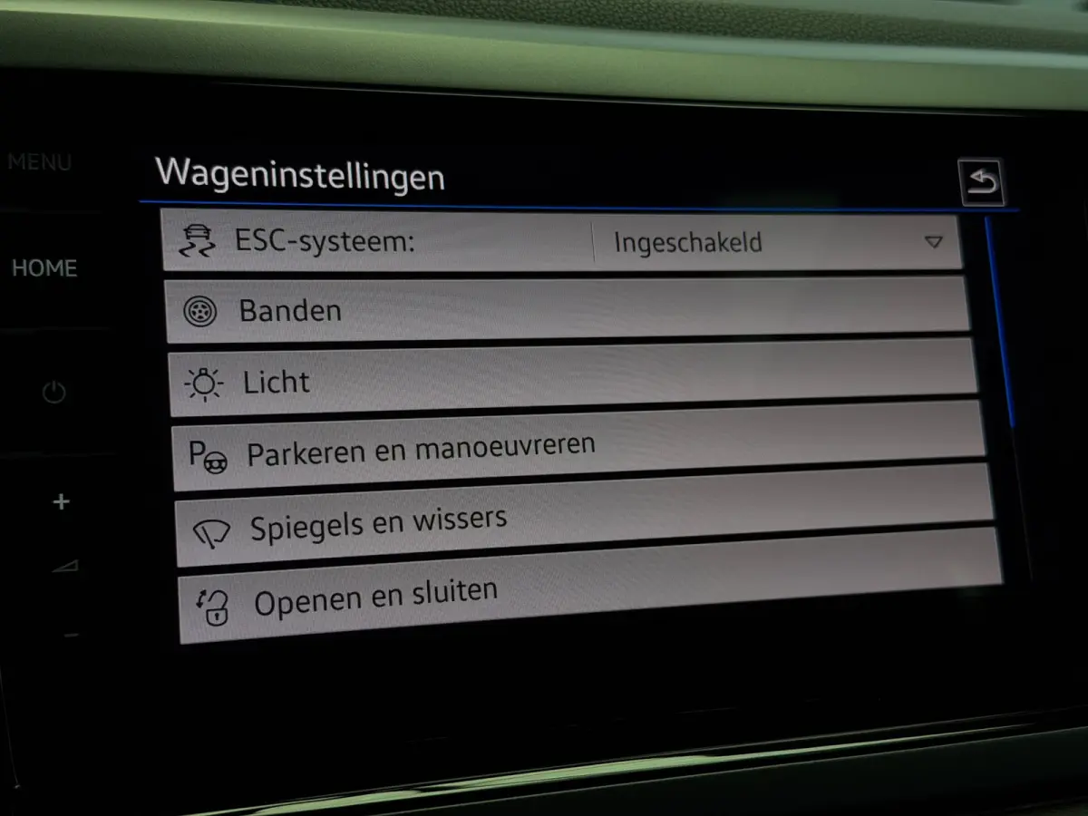 1.0 TSI 2x R-Line Panorama CarPlay Camera