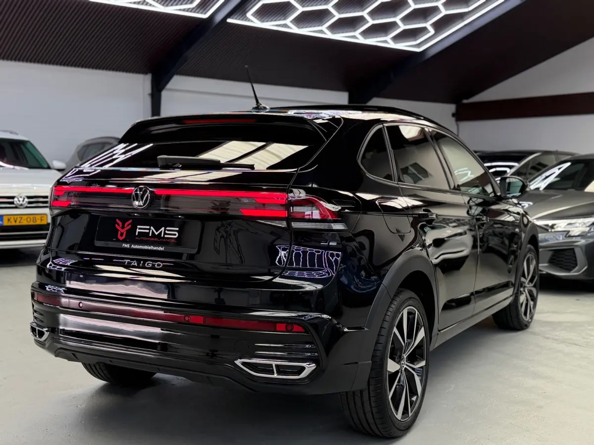 1.0 TSI 2x R-Line Panorama CarPlay Camera