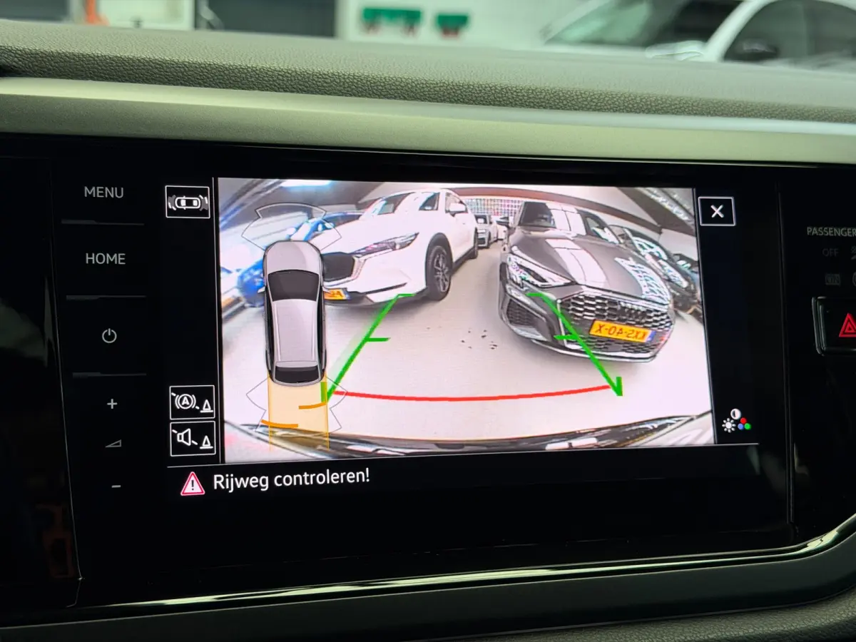 1.0 TSI 2x R-Line Panorama CarPlay Camera